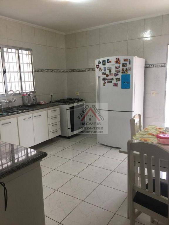 Sobrado à venda com 4 quartos, 200m² - Foto 16