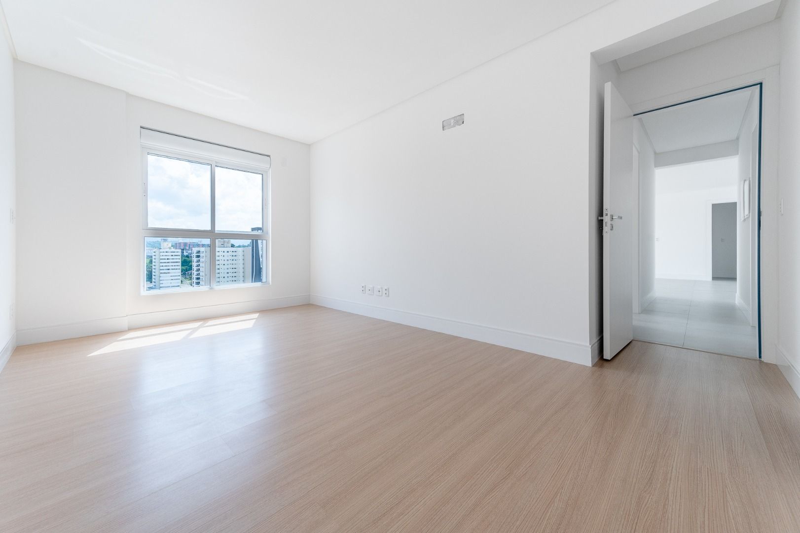 Apartamento à venda com 3 quartos, 138m² - Foto 24