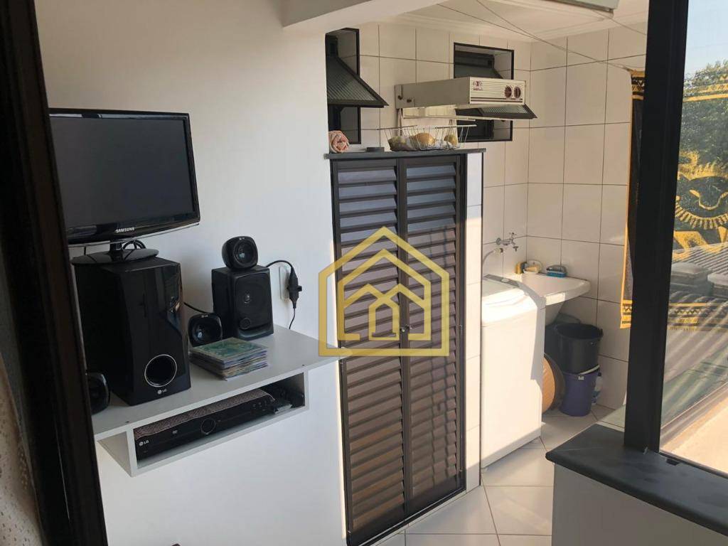 Apartamento à venda com 2 quartos, 70m² - Foto 12