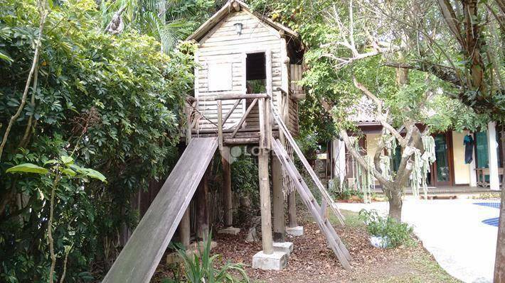 Casa de Condomínio à venda com 4 quartos, 300m² - Foto 31