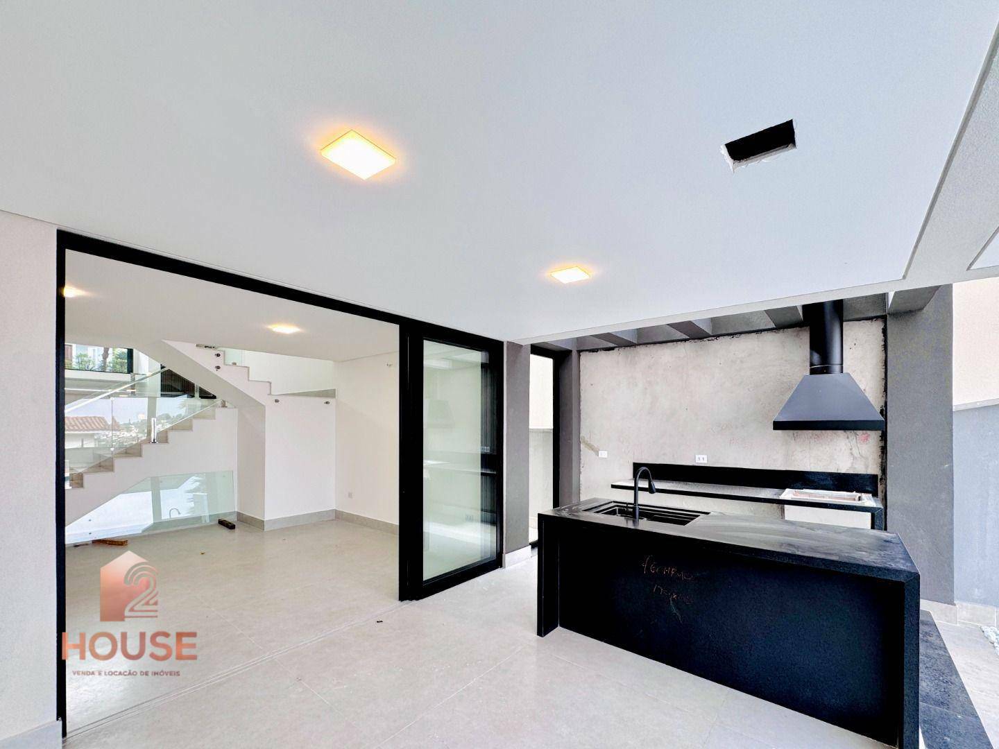 Casa de Condomínio à venda com 3 quartos, 300m² - Foto 13