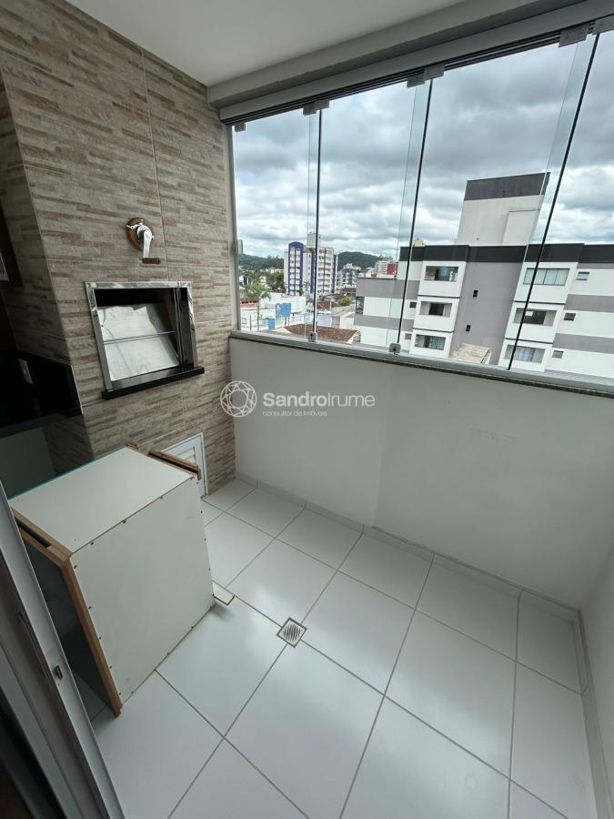 Apartamento à venda com 2 quartos, 66m² - Foto 3