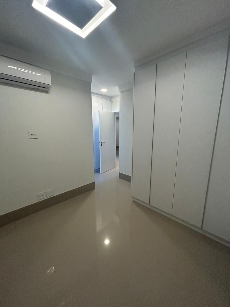 Apartamento à venda com 3 quartos, 145m² - Foto 10