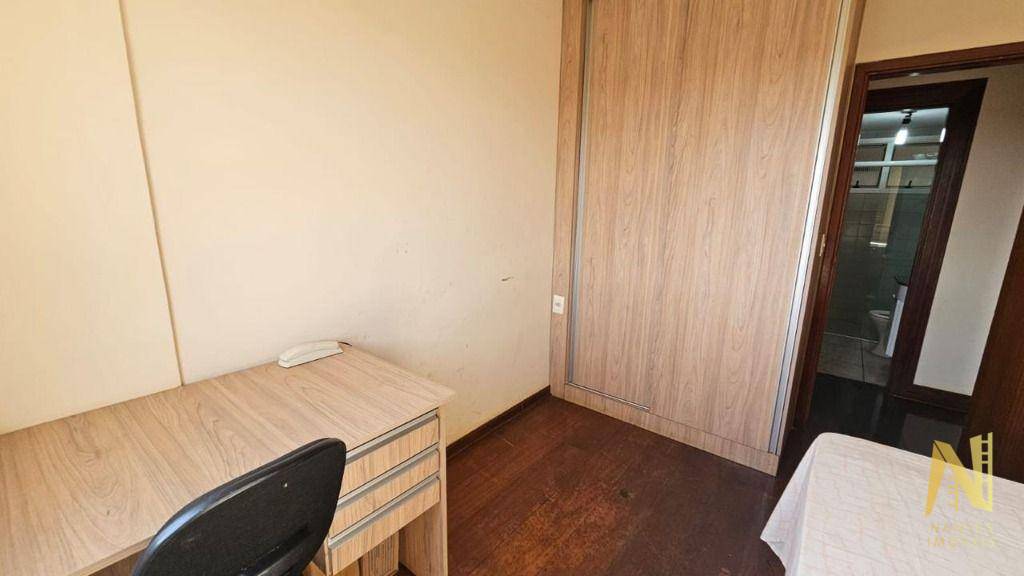 Apartamento à venda com 3 quartos, 74m² - Foto 11