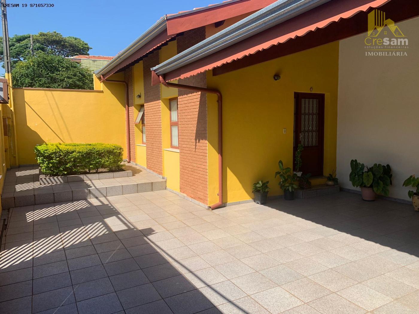 Casa para alugar com 3 quartos, 172m² - Foto 1