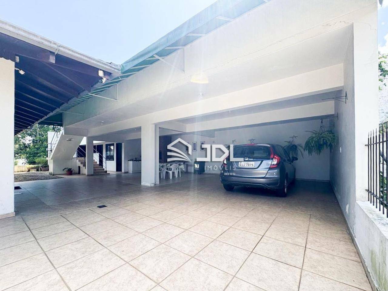 Casa à venda com 4 quartos, 158m² - Foto 4