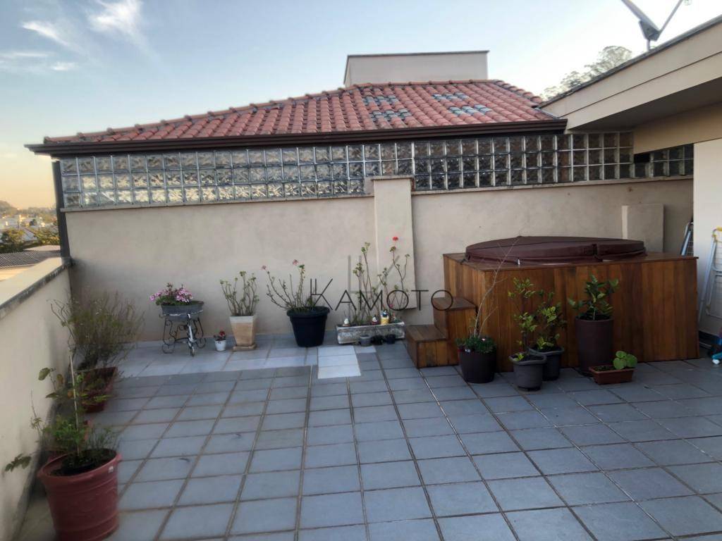 Cobertura à venda com 4 quartos, 200m² - Foto 1