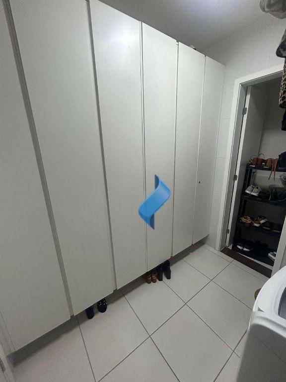 Apartamento à venda com 3 quartos, 140m² - Foto 18