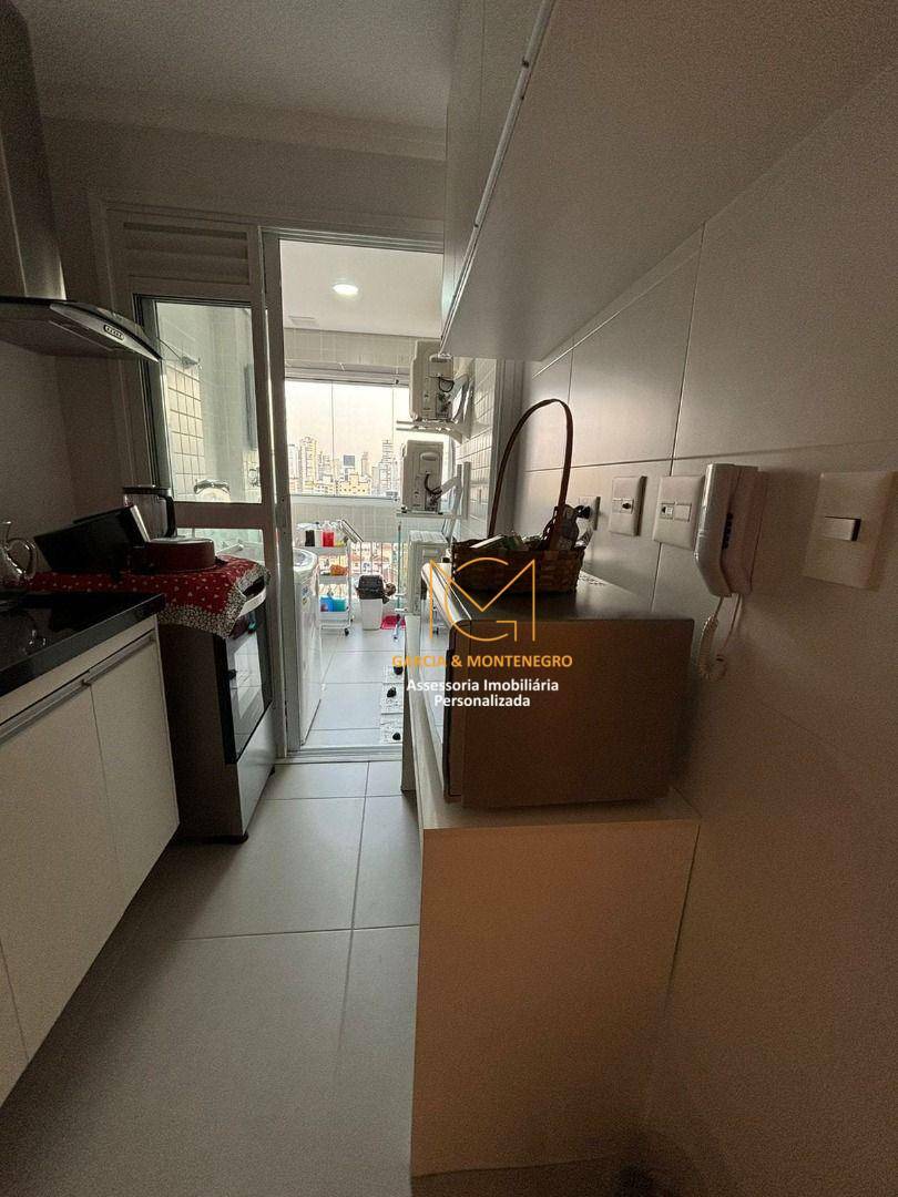 Apartamento para alugar com 2 quartos, 70m² - Foto 8