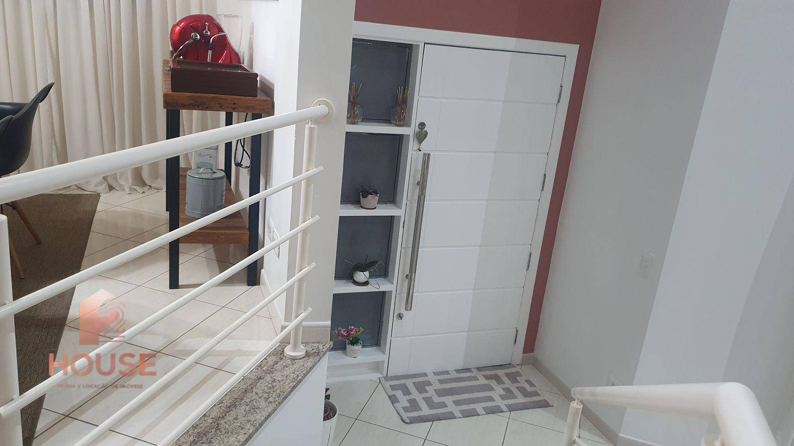 Casa de Condomínio à venda com 3 quartos, 200m² - Foto 3