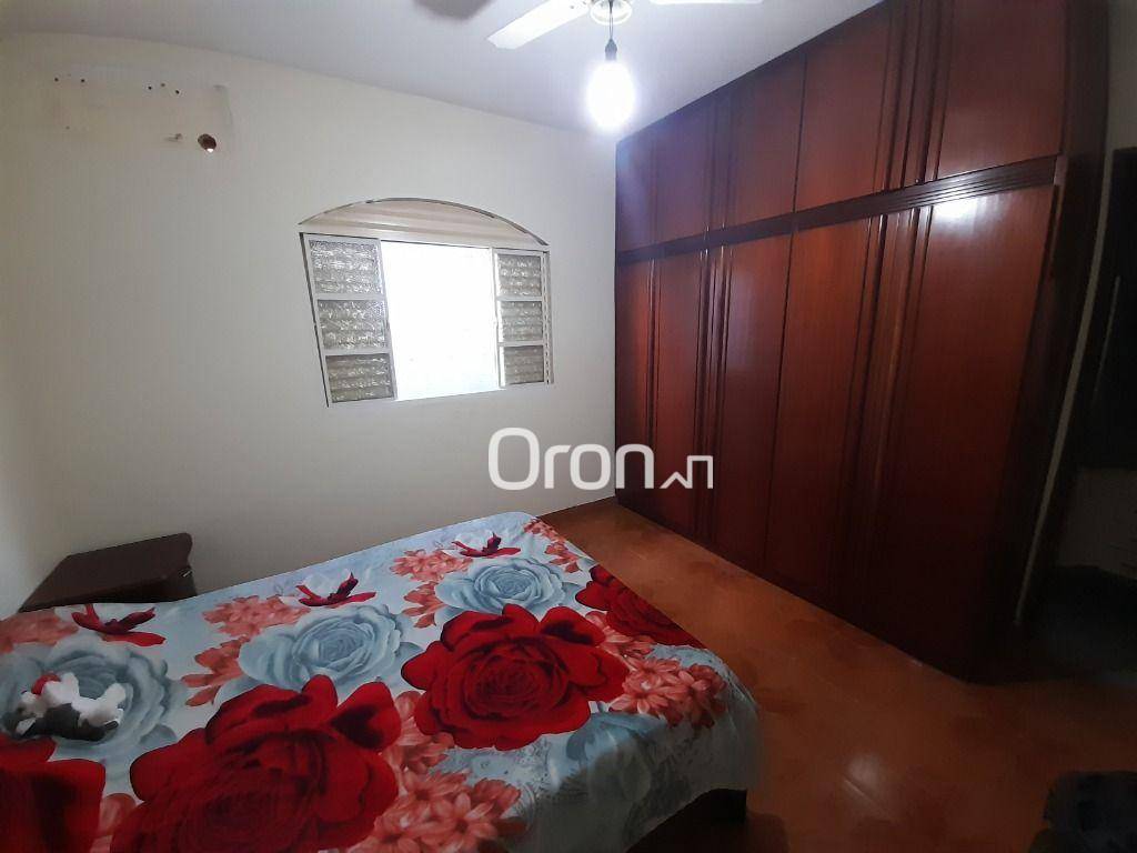 Casa à venda com 4 quartos, 200m² - Foto 10