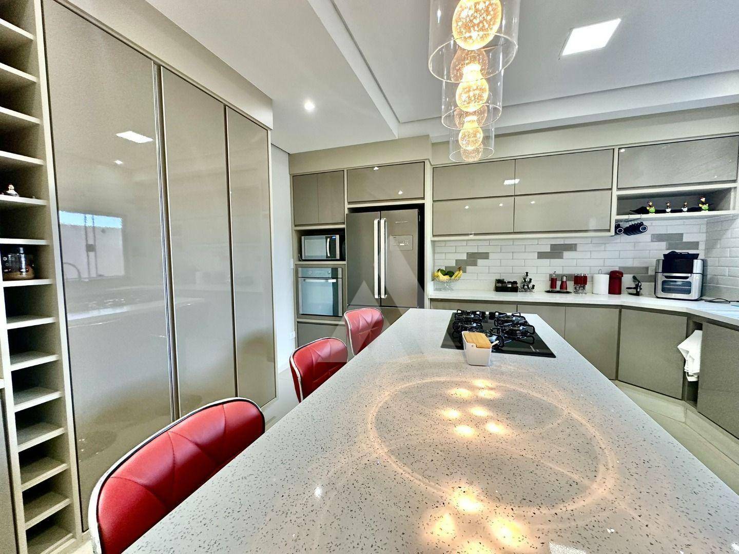 Casa à venda com 3 quartos, 180m² - Foto 18
