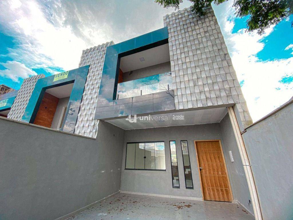 Casa à venda com 3 quartos, 155m² - Foto 1