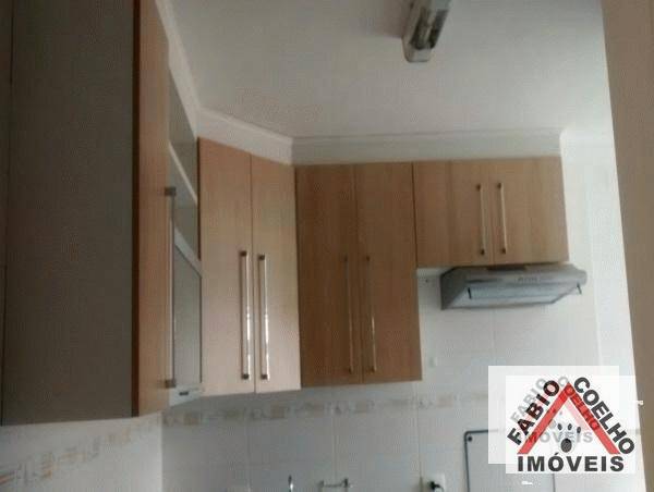 Apartamento à venda com 2 quartos, 64m² - Foto 3