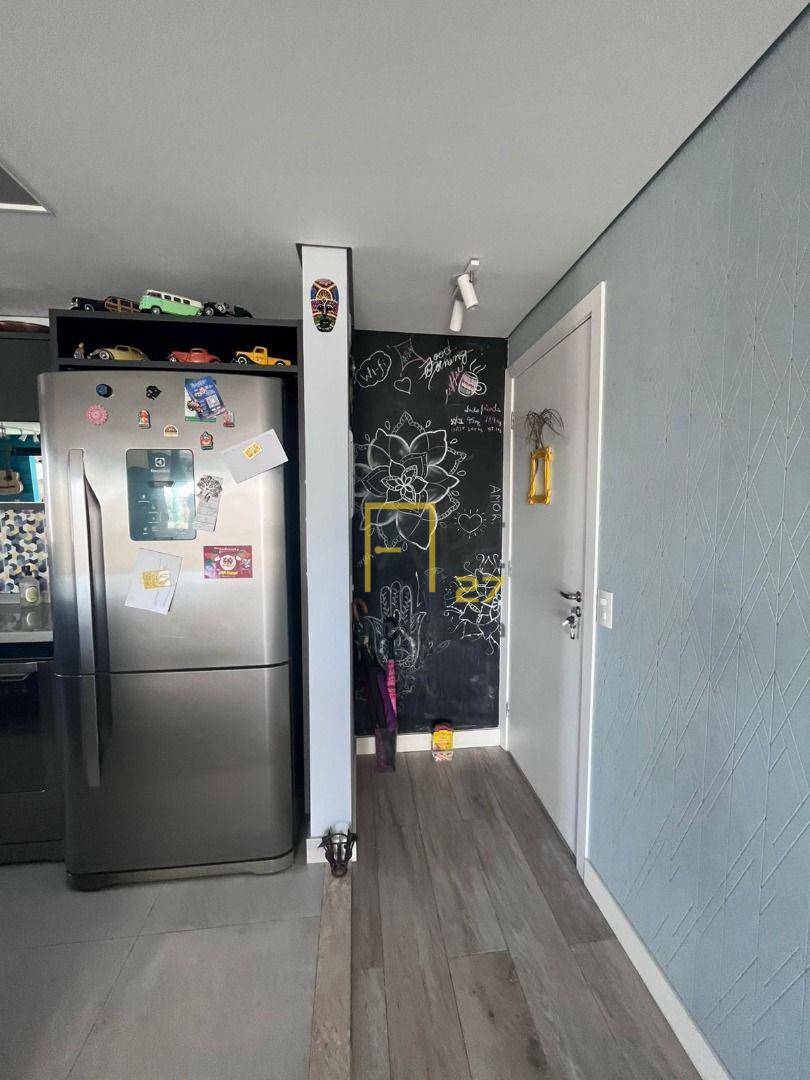 Apartamento para alugar com 2 quartos, 86m² - Foto 10