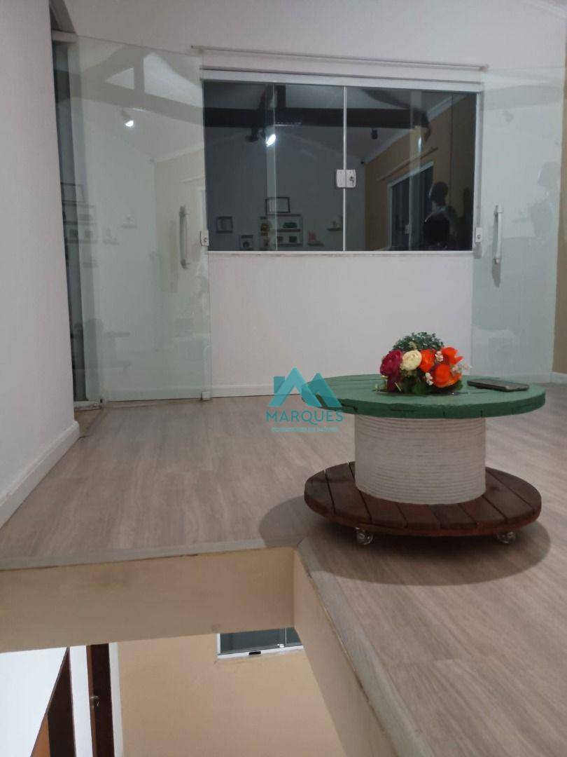 Sobrado à venda com 4 quartos, 211m² - Foto 33