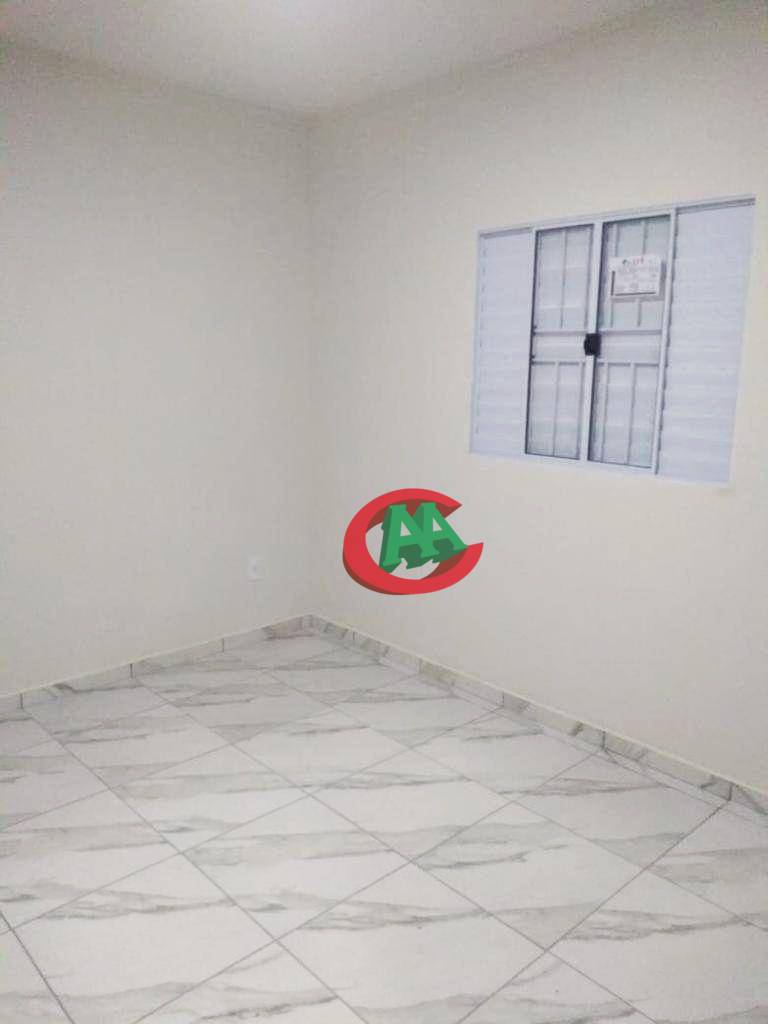 Casa à venda com 2 quartos, 60m² - Foto 12