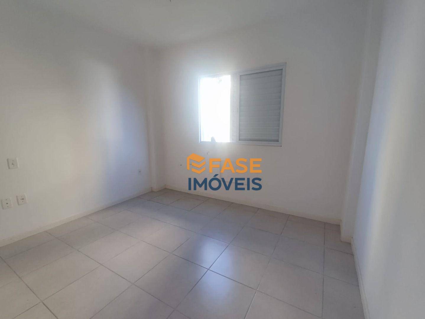 Apartamento à venda com 3 quartos, 79m² - Foto 15