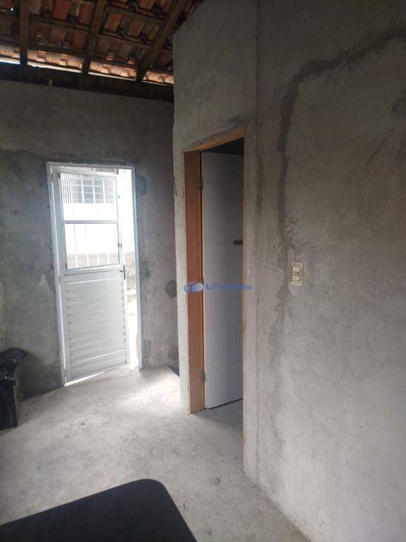 Casa à venda com 1 quarto, 142m² - Foto 7