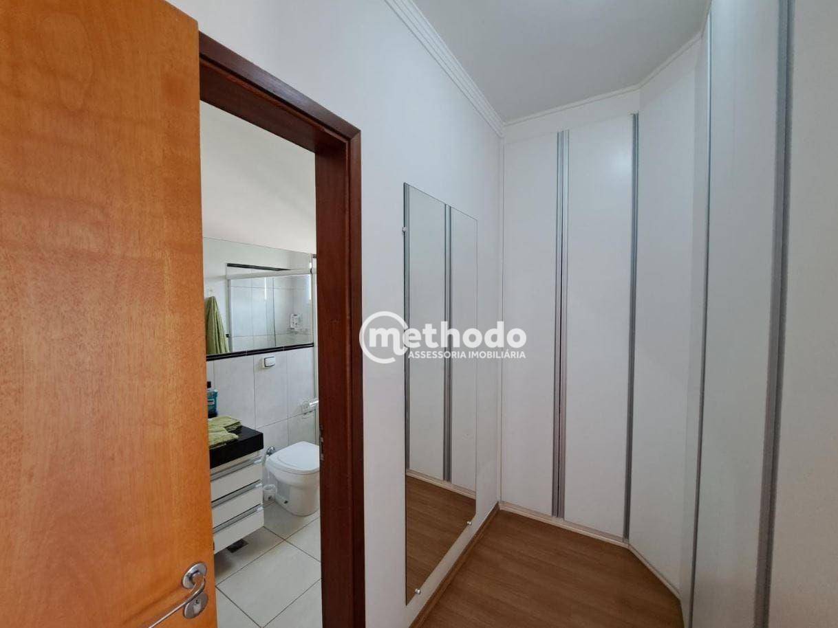 Casa de Condomínio à venda com 3 quartos, 226m² - Foto 31