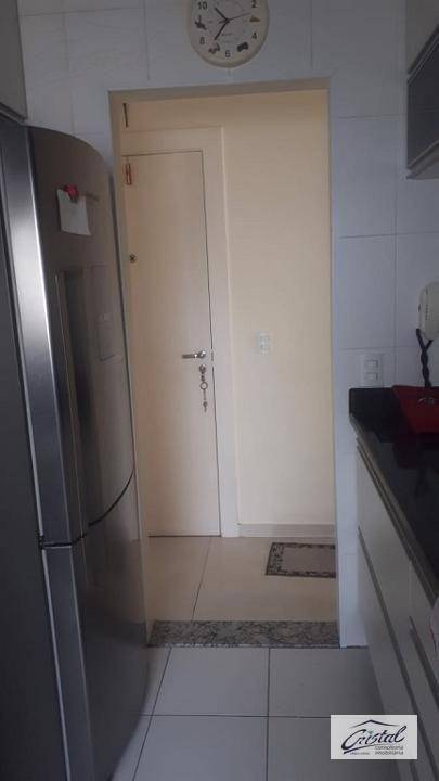 Apartamento à venda com 3 quartos, 95m² - Foto 13