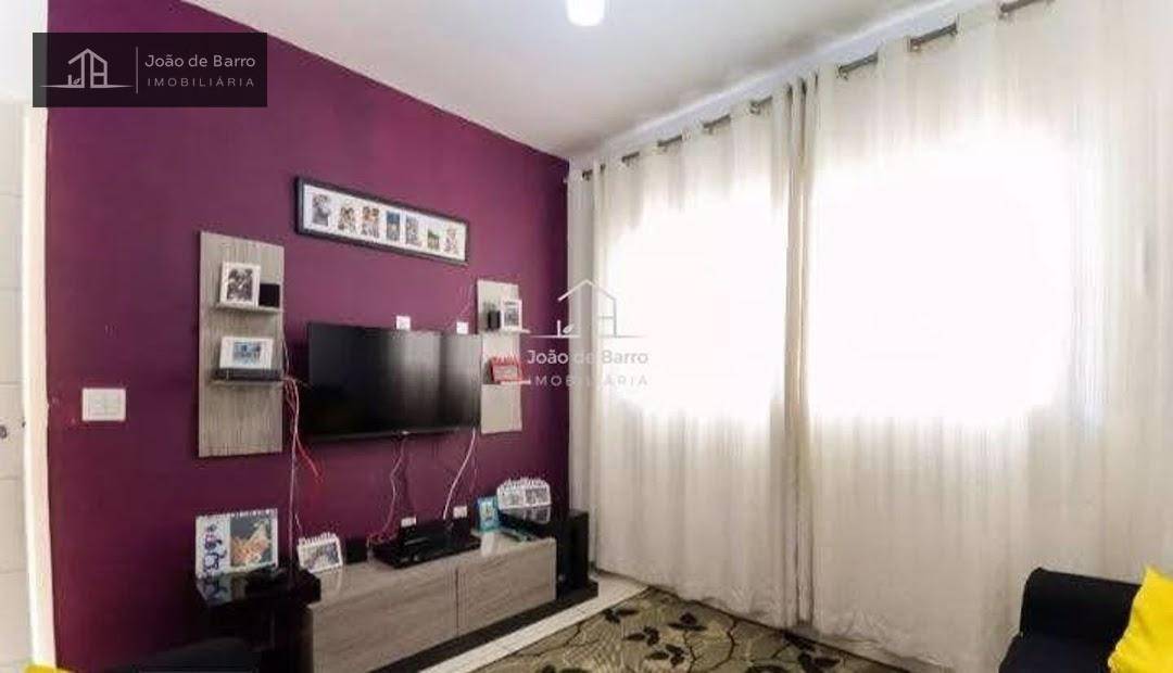 Sobrado à venda com 4 quartos, 160m² - Foto 1