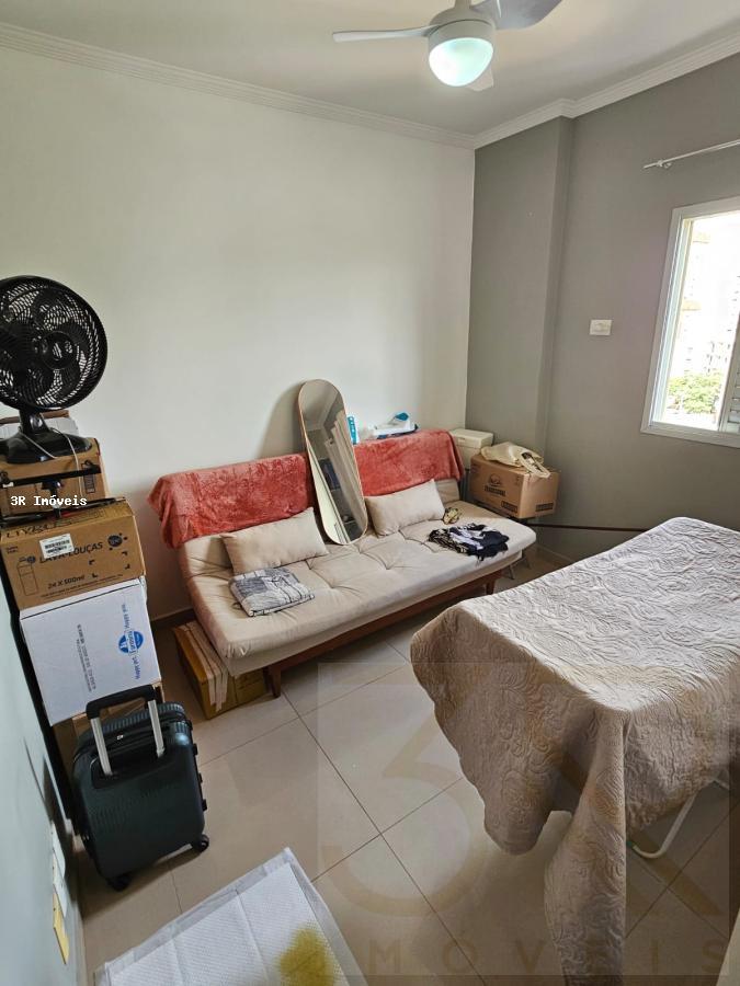 Apartamento à venda com 2 quartos, 70m² - Foto 13