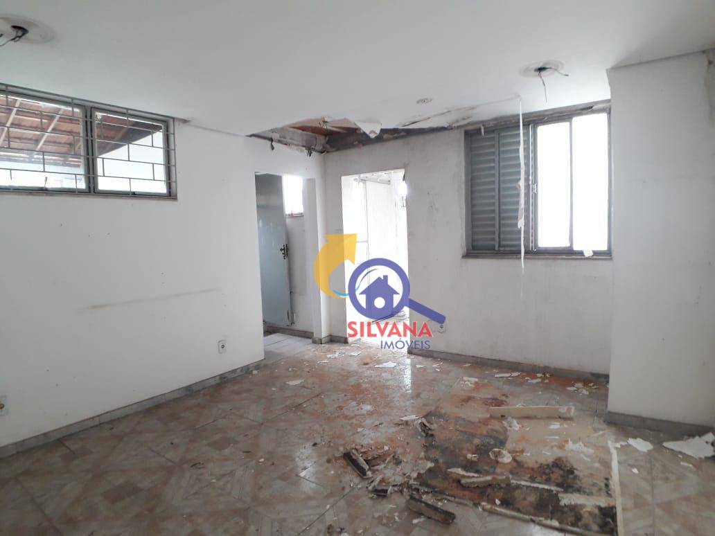 Casa à venda com 9 quartos, 450m² - Foto 26