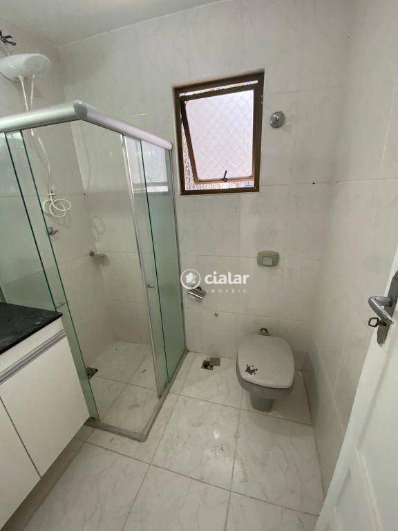 Apartamento para alugar com 2 quartos, 70m² - Foto 15