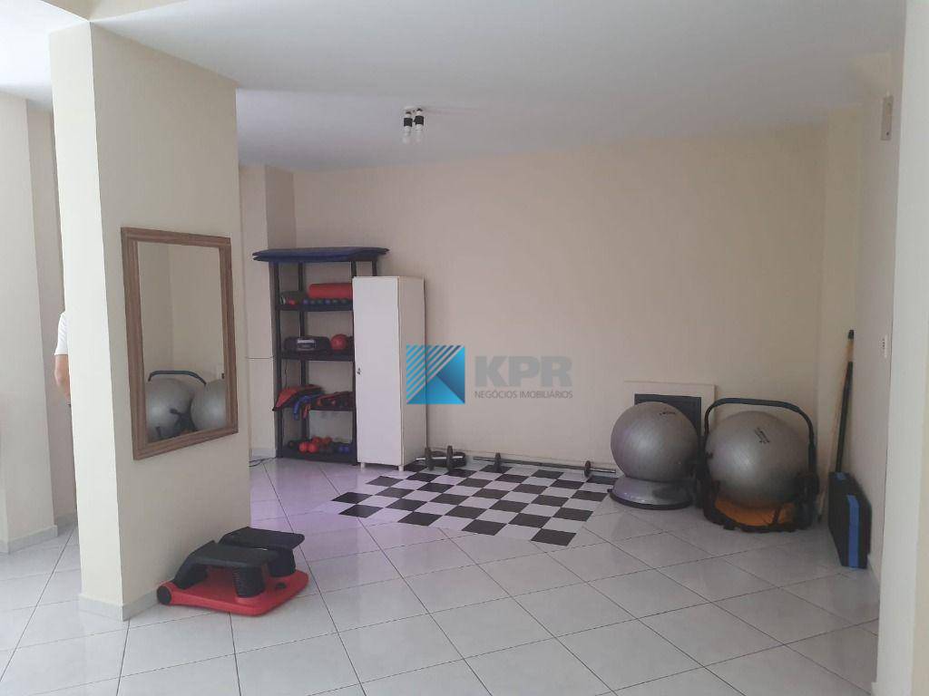 Apartamento para alugar com 3 quartos, 82m² - Foto 15