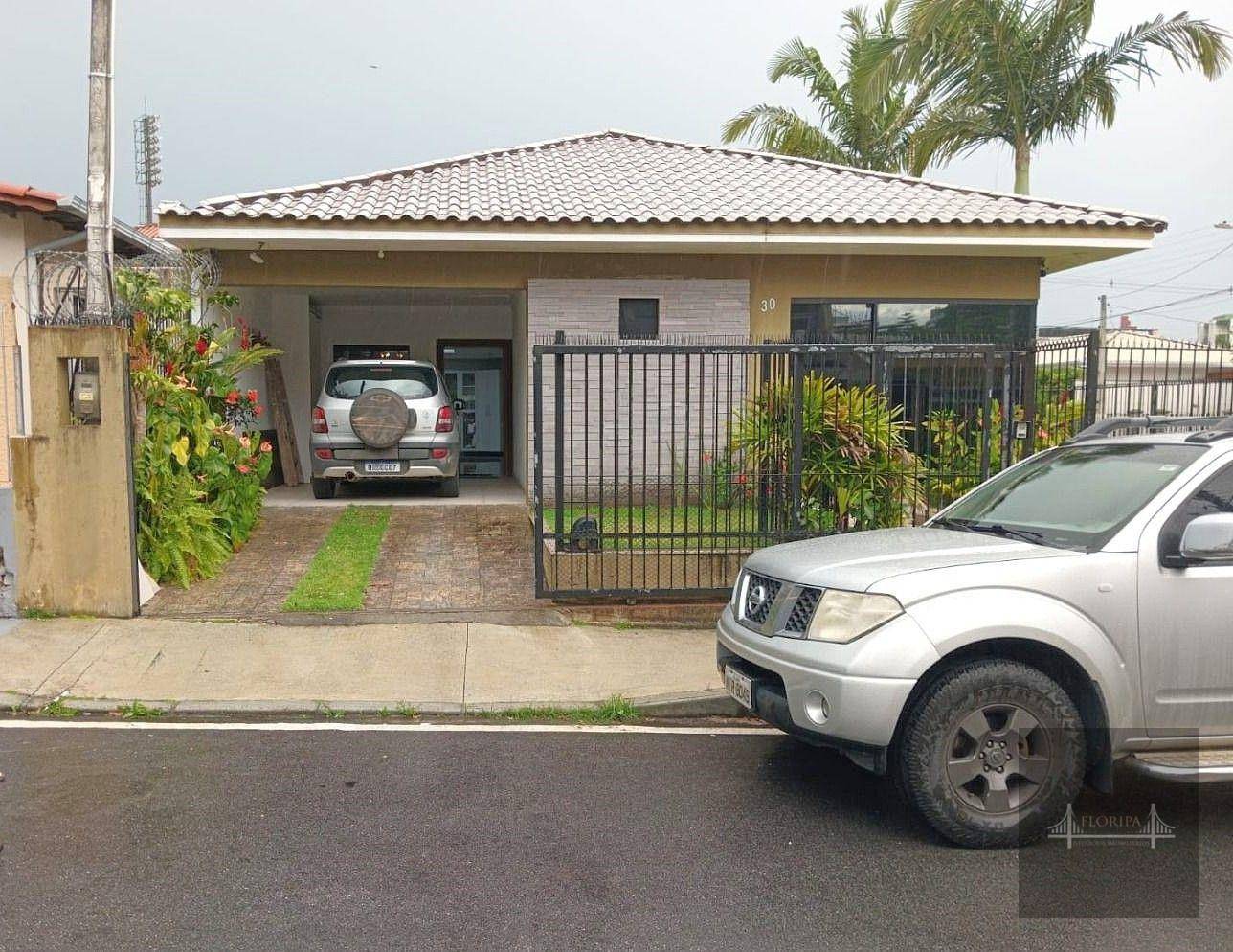 Casa, 3 quartos, 204 m² - Foto 1