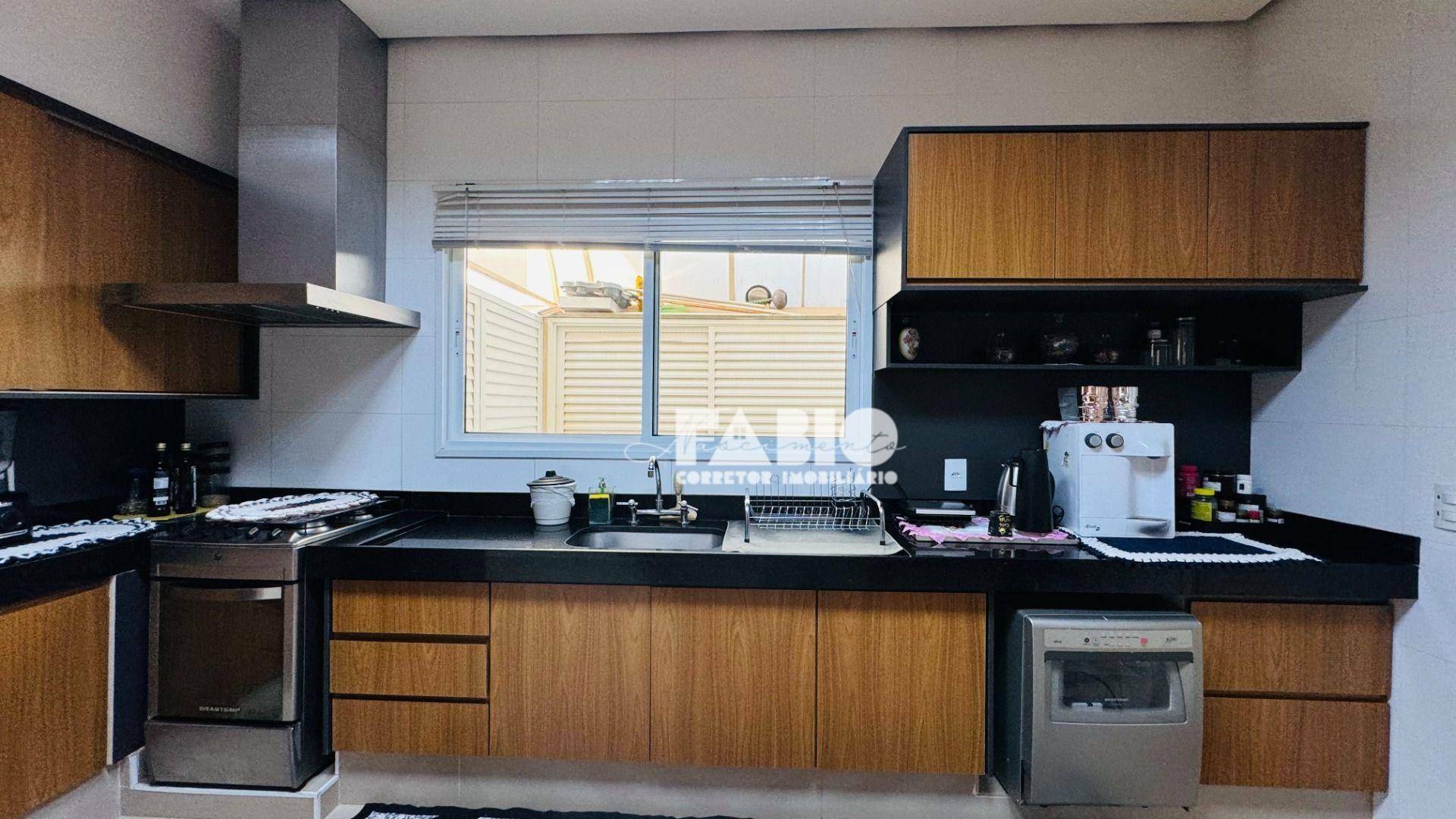 Casa de Condomínio à venda com 4 quartos, 311m² - Foto 29