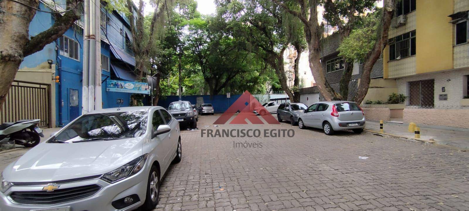 Apartamento à venda com 2 quartos, 75m² - Foto 3