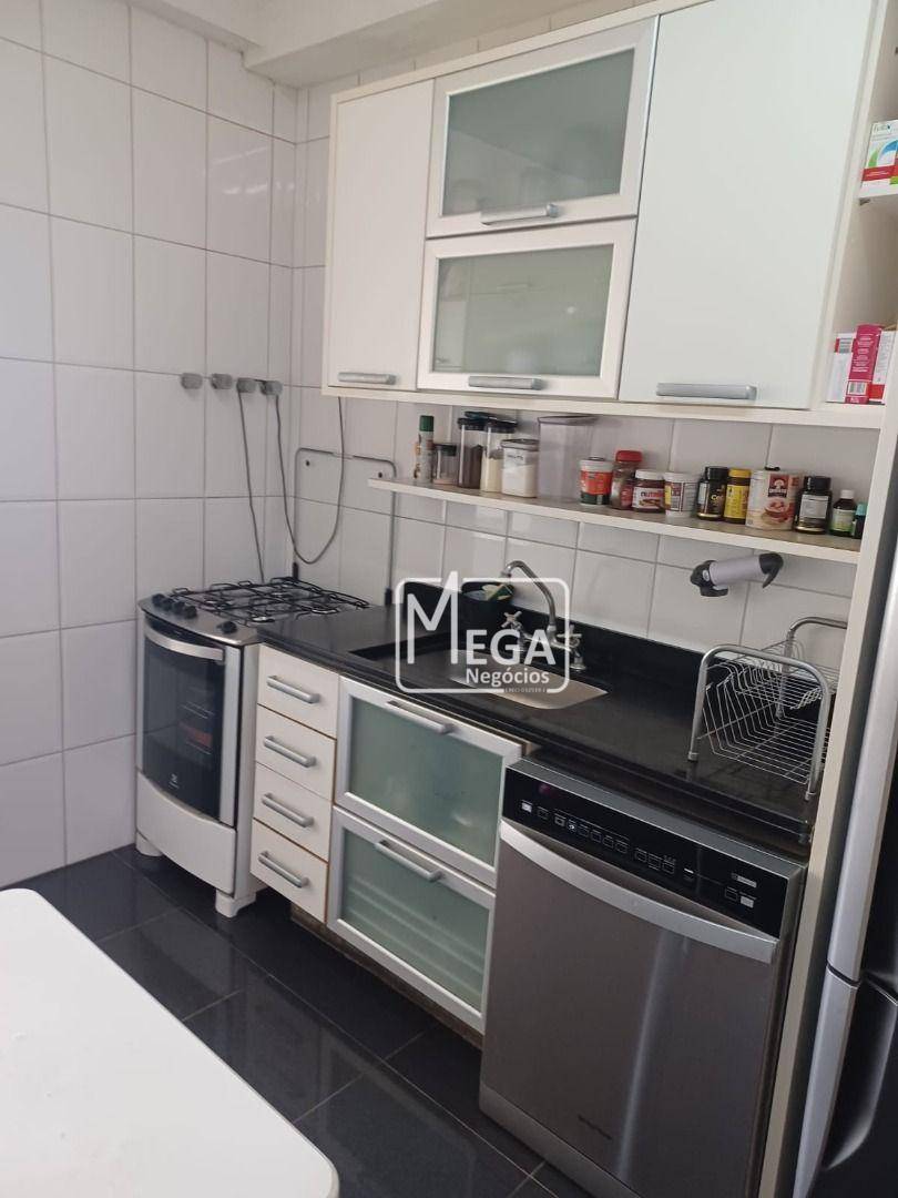 Apartamento à venda com 3 quartos, 113m² - Foto 7