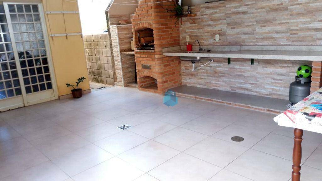 Casa à venda com 3 quartos, 78m² - Foto 14