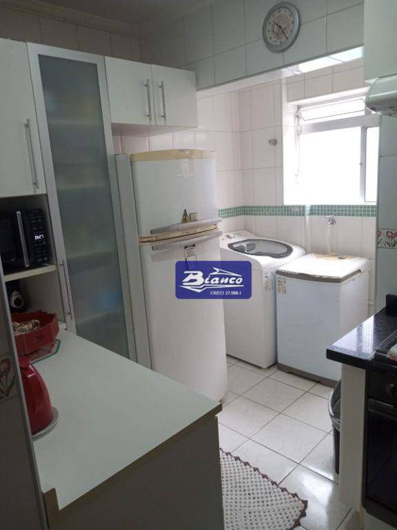 Apartamento à venda com 3 quartos, 66m² - Foto 4