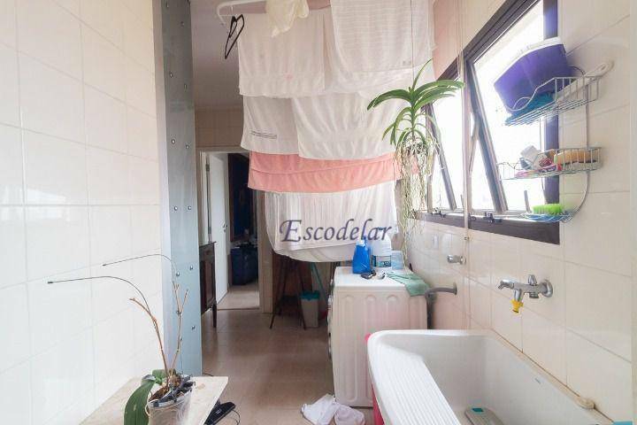 Apartamento à venda com 3 quartos, 151m² - Foto 13