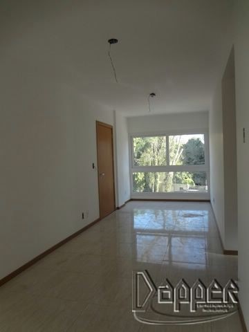 Apartamento à venda com 2 quartos, 65m² - Foto 3