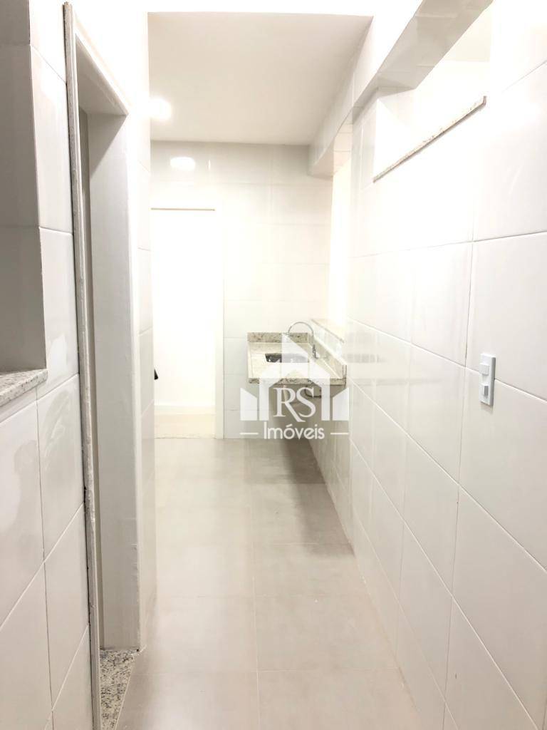 Apartamento à venda com 2 quartos, 70m² - Foto 14