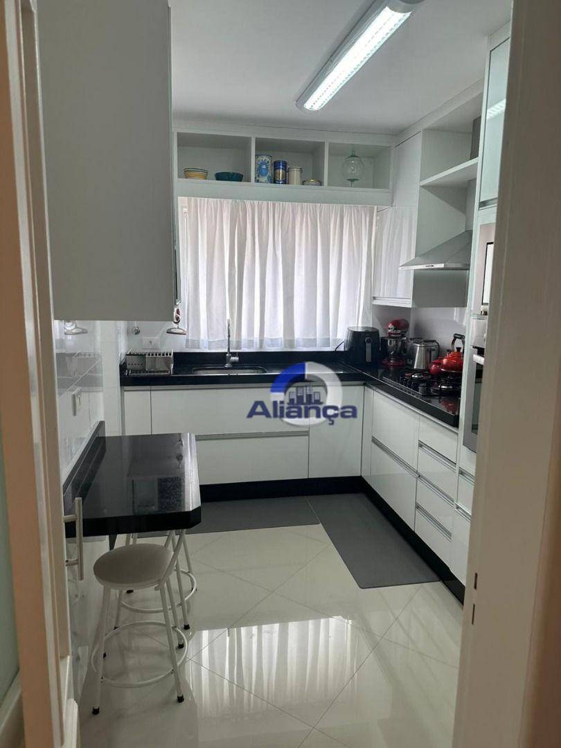 Apartamento à venda com 2 quartos, 68m² - Foto 26