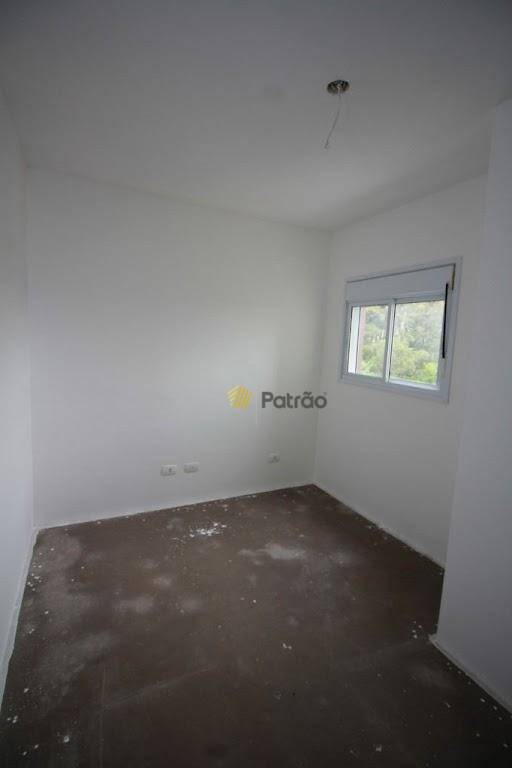 Apartamento à venda com 2 quartos, 69m² - Foto 3