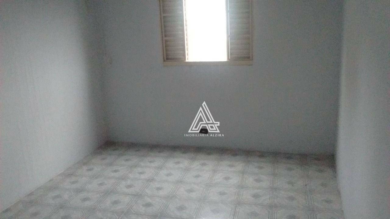 Casa à venda com 4 quartos, 190m² - Foto 8