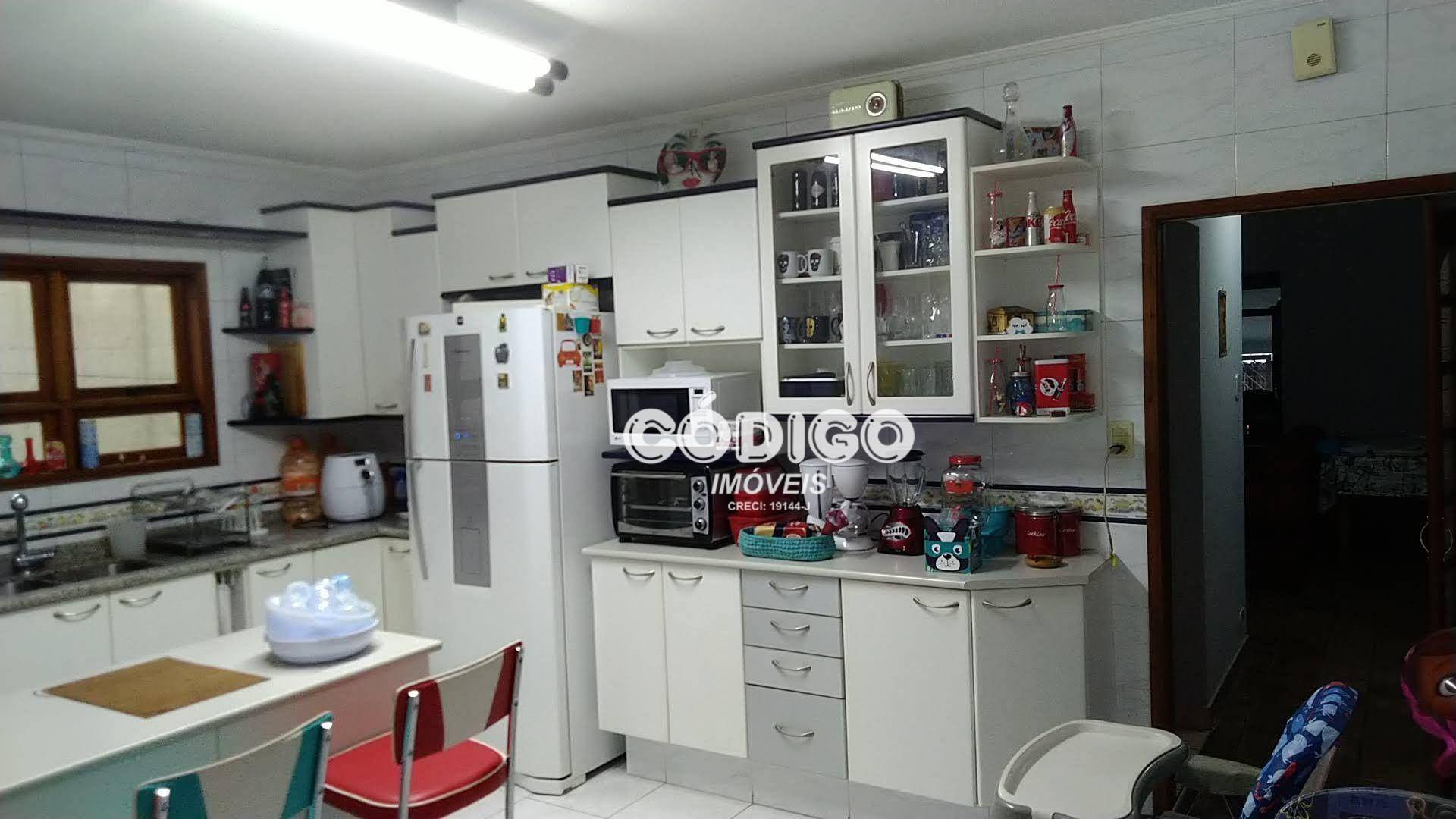 Sobrado à venda com 3 quartos, 250m² - Foto 23