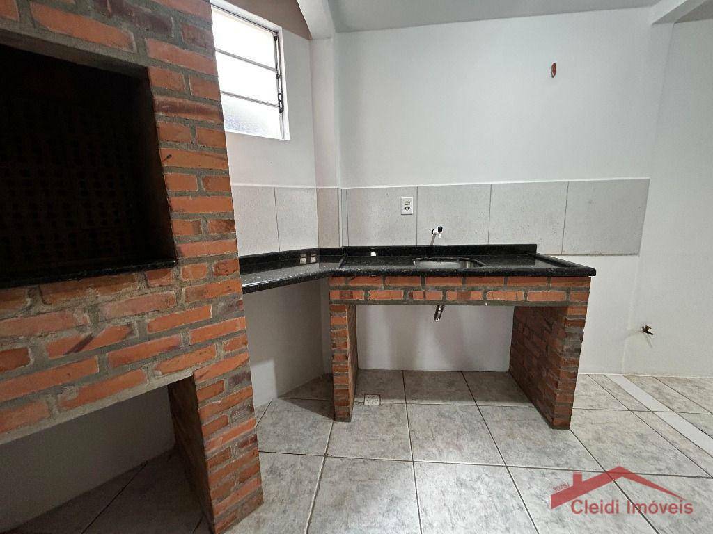 Casa para alugar com 3 quartos, 130m² - Foto 11