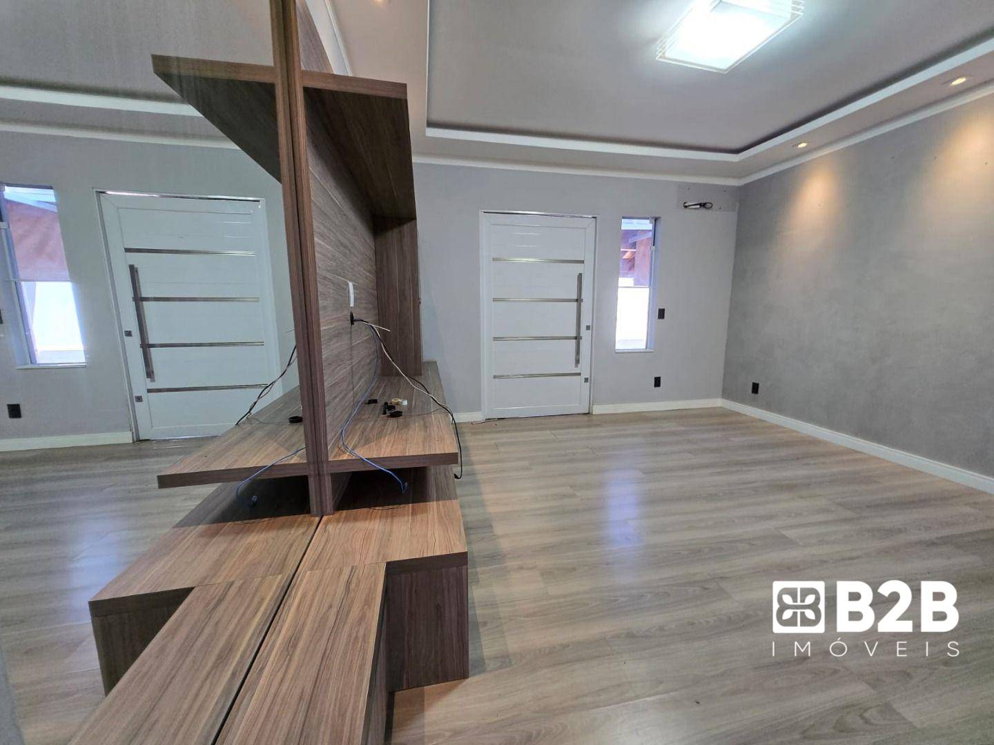 Casa à venda com 3 quartos, 166m² - Foto 4