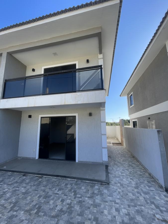 Casa à venda com 2 quartos, 88m² - Foto 1