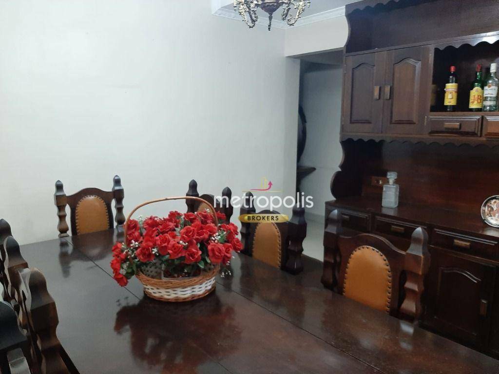 Sobrado à venda com 6 quartos, 264m² - Foto 8