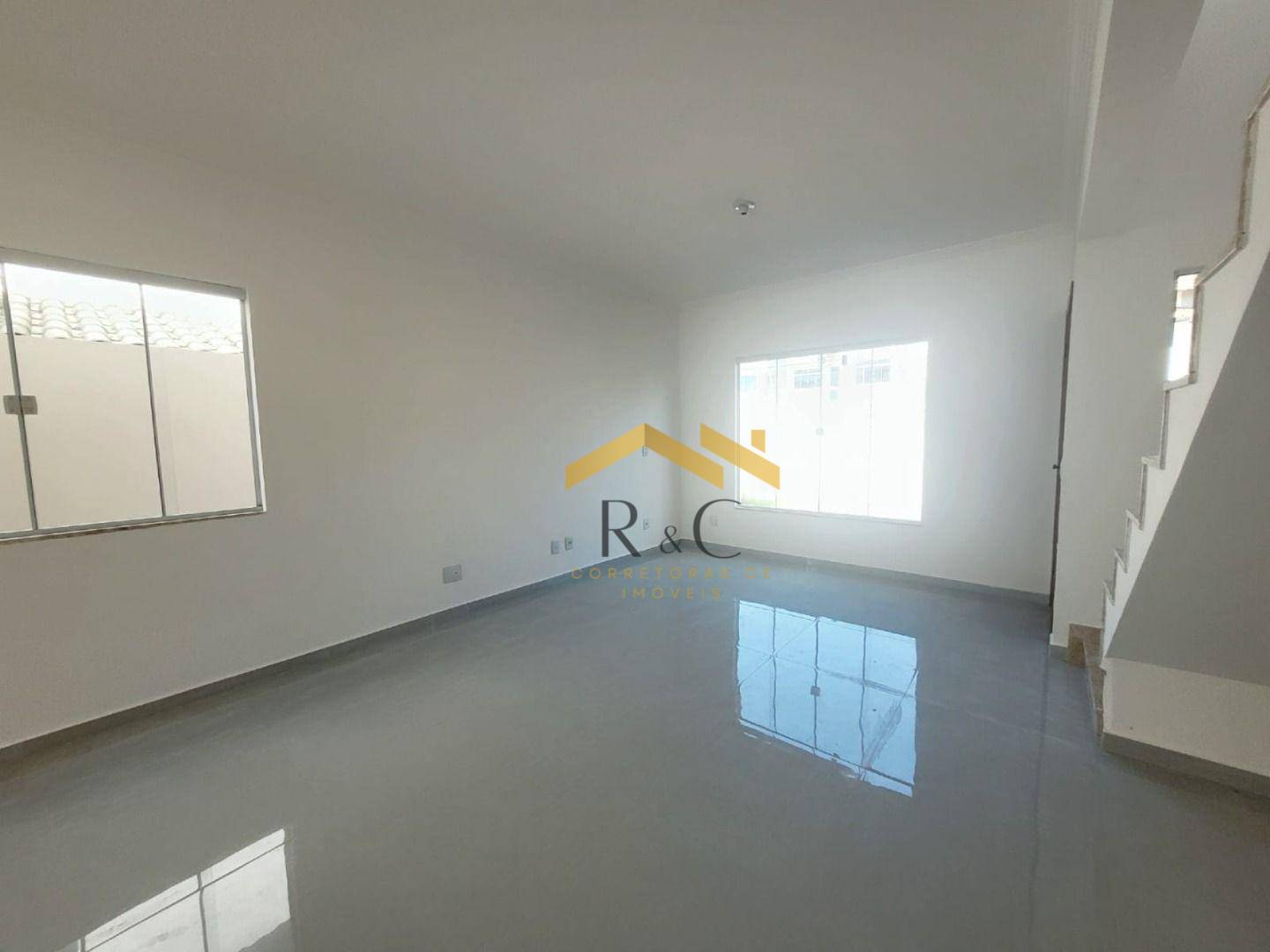 Casa à venda com 3 quartos, 116m² - Foto 8