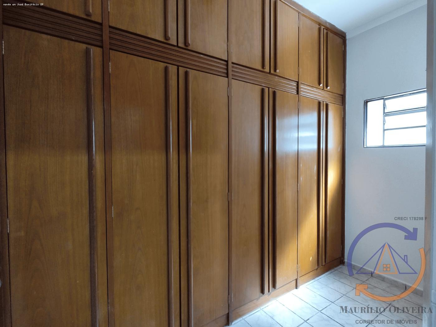 Casa à venda com 3 quartos, 300m² - Foto 10