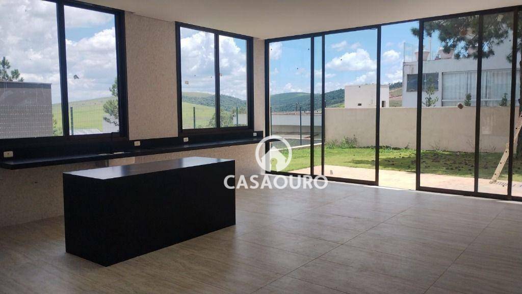 Casa de Condomínio à venda com 4 quartos, 298m² - Foto 8